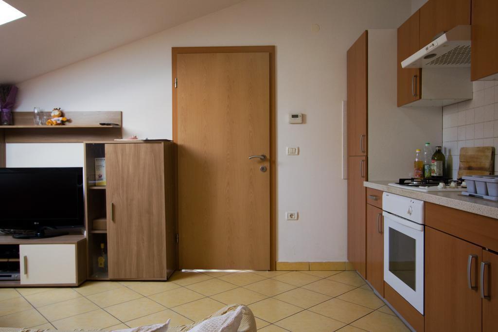Apartment Perc Koper Buitenkant foto