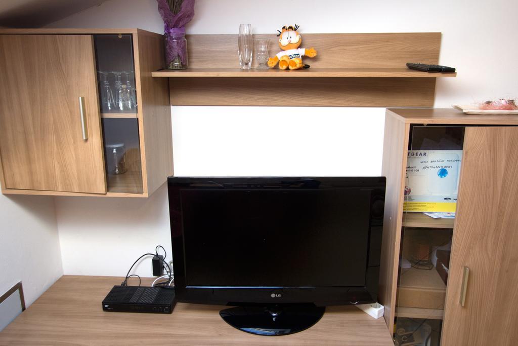 Apartment Perc Koper Buitenkant foto